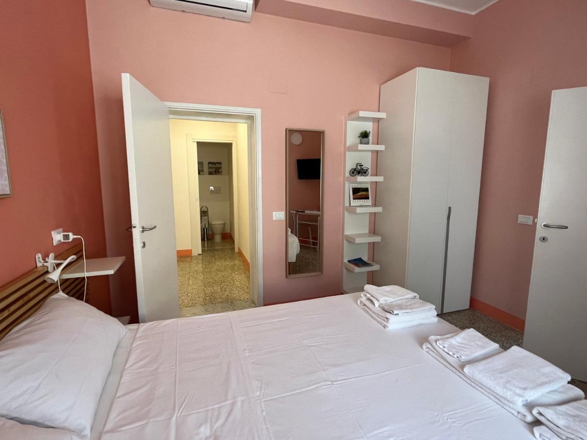 Bed And Coffee Rooms Portoferraio Exteriér fotografie